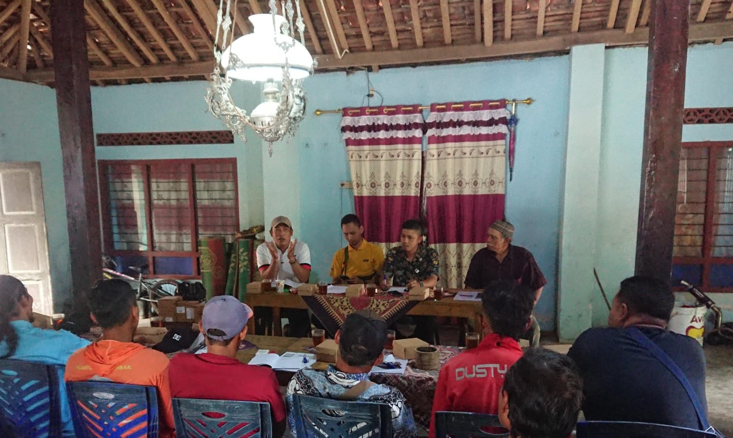 Pelatihan Operasional dan Perawatan Traktor Roda 4